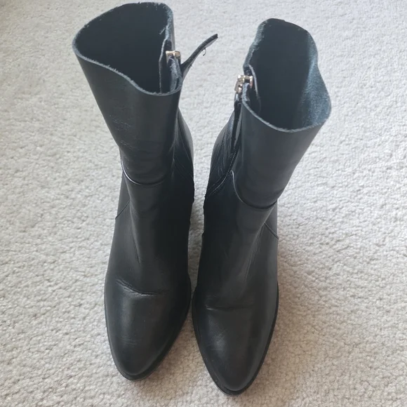 Topshop Black Heeled Booties - Picture 3 of 5